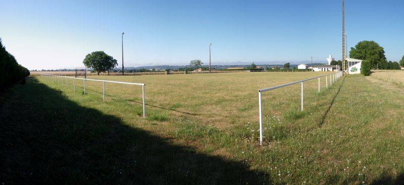 Angle Nord du stade de football  La Mothe saint-Hray