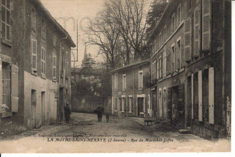 Les rues de La Mothe saint Hray.