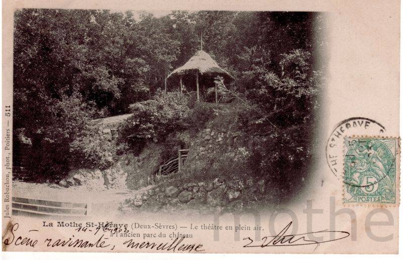 Le thtre d'extrieur et le parc de La Mothe saint Hray