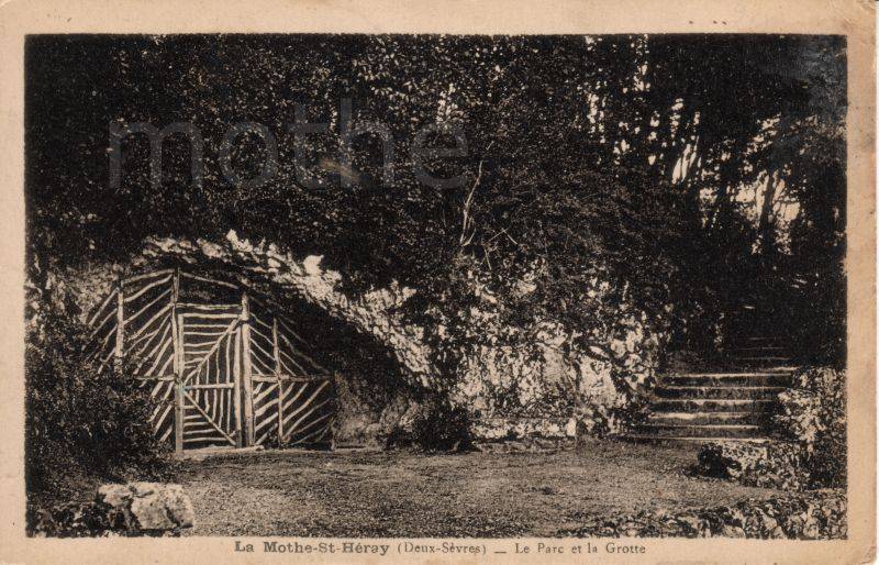 Le thtre d'extrieur et le parc de La Mothe saint Hray