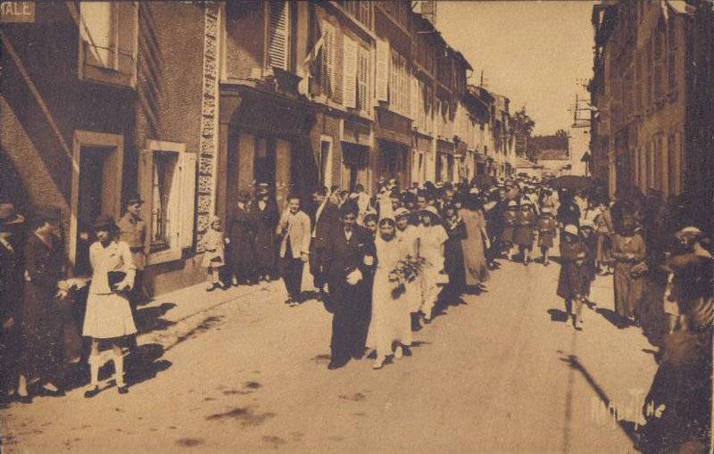 Rosires et sa maison  La Mothe saint Hray