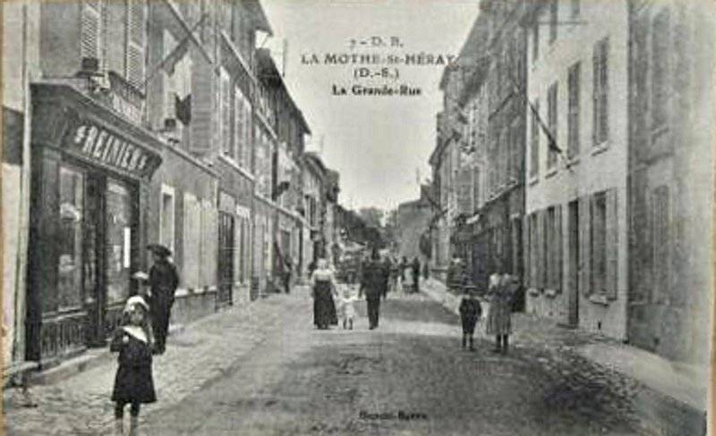 Les rues de La Mothe saint Hray.