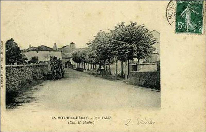 Les rues de La Mothe saint Hray.