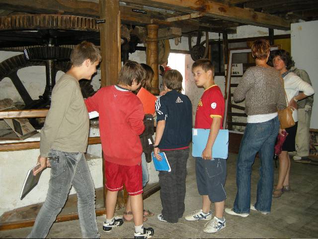 visite du moulin du pont l'abb  juin 2010.