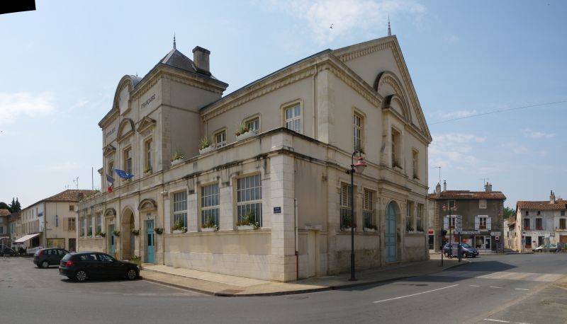 La mairie de La Mothe saint-Hray